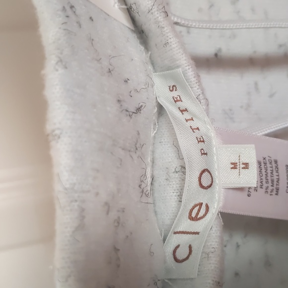 CLEO NWT Wide Pale blue Crop pants with a design  Size M Petites - Picture 11 of 11